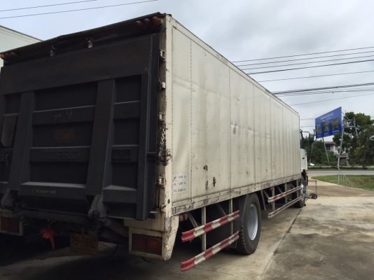 NISSAN  UD ปี 48   216 แรง  ท้ายลิฟต์  ราคา  650,000 บาท