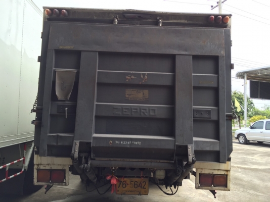 NISSAN  UD ปี 48   216 แรง  ท้ายลิฟต์  ราคา  650,000 บาท