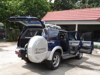 MITSUBISHI G-WAGON GLS 2.8 4WD AUTO ปี 2003 จัดไฟแนนซ์ได้ T.086-527-9533 MITSUBISHI G-WAGON GLS 2.8 4WD AUTO ปี 2003 จัดไฟแนนซ์ได้ T.086-527-9533