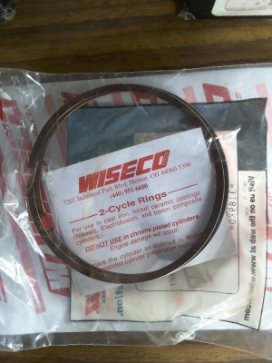 ลูกสูบเจทสกี คาวา1100 ของใหม่ ซื้อมาแล้วไม่ได้ใช้ ขายเรือไปแล้วด้วยครับ