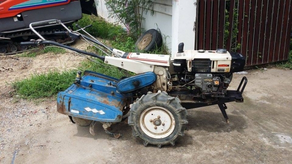 ถไถเดินตาม  ISEKI   รุ่น KX750 ขนาด 7 แรง  เก่าญี่ปุ่น  เครื่องยนต์ติดง่าย