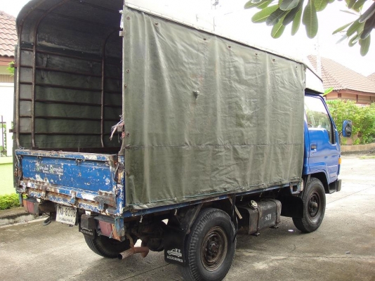 ขาย 4 ล้อกลาง รุ่นไดน่าคานแข็งใหญ่ บรรทุกดี เครื่องดีเซล 2.4 ประหยัดเพาเวอร์