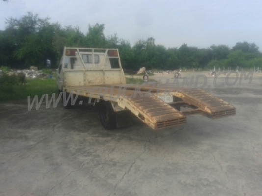 HINO 6 ล้อ ดูโทร่ เป็นพื้นเรียบท้ายลาด 4 สูบ เทอรโบ 135 แรงม้า