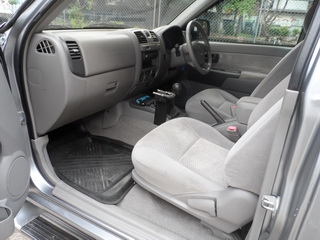ISUZU D MAX HI-LANDER 3.0 CAB MT ปี 2005 รถสวยพร้อมใช้  T.086-527-9533