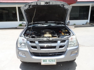 ISUZU D MAX HI-LANDER 3.0 CAB MT ปี 2005 รถสวยพร้อมใช้  T.086-527-9533