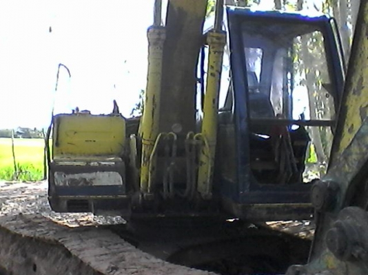 ขายแบคโฮ KOBELCO SK 120  มาร์ค 3 เครื่องเดิม ปัมเดิม บูมยาวพิเศษ เอกสารอินวอย สนใจติดต่อได้ 0899438563