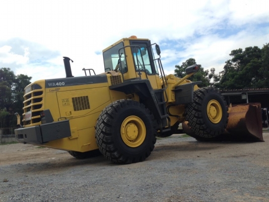 อีกคันกับรถตัก KOMATSU WA400-3E นำเข้าจากญี่ปุ่น โทร.090-986-2521 อ๊อบ