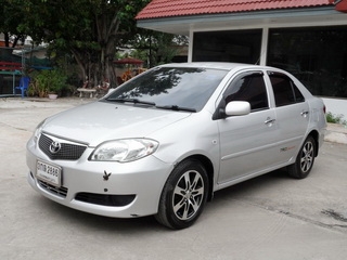 TOYOTA VIOS 1.5 AUTO ปี 2003 รถสวยพร้อมใช้ จัดไฟแนนซ์ได้ T.086-527-9533
