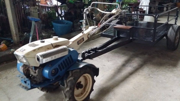 รถไถเดินตาม  ISEKI  รุ่น KS650 ขนาด  6.5 แรง เก่าญี่ปุ่น สภาพพร้อมใช้งาน เครื่องยนต์ติดง่าย พร้อมเทรลเลอร์เล็กพ่วงท้าย