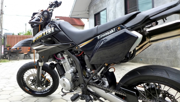 ขาย D-TrackerX 250 โฉมปี 2010 สีดำ