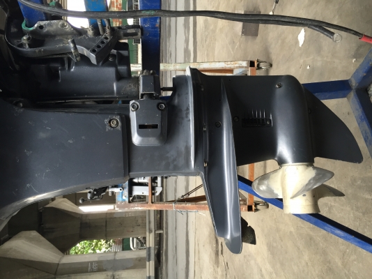 ขายyamaha40 แรงสองจังหวะสตาร์ทไฟฟ้าหางสั้น