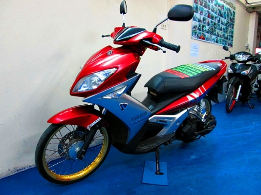 nouvo Eliganc 135cc. สี แดงเทา รถเดือน สิงหาคม ปี 51 ราคาเบาๆ แถม 3 รายการ