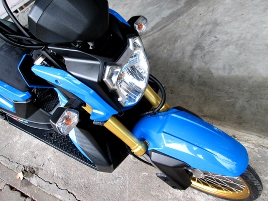 zoomer x สีน้ำเงินดำ ( ล้อ DID ) เบาะผ้าบาย รถเดือน มีนาคม ปี 58 ไมล์ 5 พันโล สีสวยทั้งคัน ฟรีโอน แถม 4 รายการ 37900