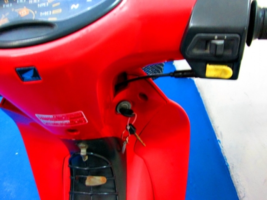 wave 125 s คาร์บู รุ่นอมตะ ( สต๊าทมือ ) สีดำแดง เครื่องเดิมๆจากศูนย์ สภาพแห้งๆ ระบบไฟไมล์เดิมใช้ได้ปรกติทุกอย่าง 22900