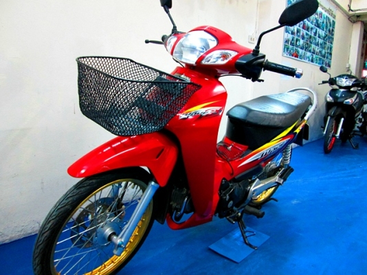 wave 125 s คาร์บู รุ่นอมตะ ( สต๊าทมือ ) สีดำแดง เครื่องเดิมๆจากศูนย์ สภาพแห้งๆ ระบบไฟไมล์เดิมใช้ได้ปรกติทุกอย่าง 22900