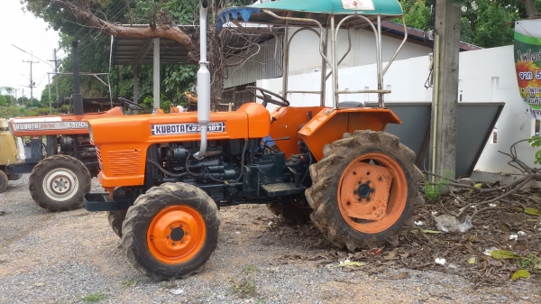 ขายl2201สองเพลาครับสภาพพร้อมใช่งาน