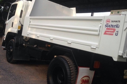 หกล้อ อีซูชุ FTR 240ปี56 ดั้มสามมิตร รถสวยจัดสภาพนางฟ้าเดิมบางทั้งคัน ใช้งานน้อยอวิ่ง8หมื่น ทะเบียนพร้อมโอน