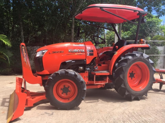 ขายรถไถ Kubota L3608(4WD) พร้อมใบมีดและผานพรวนช้าง รถพร้อมใช้งาน