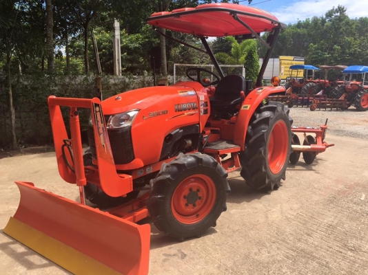 ขายรถไถ Kubota L3608(4WD) พร้อมใบมีดและผานพรวนช้าง รถพร้อมใช้งาน