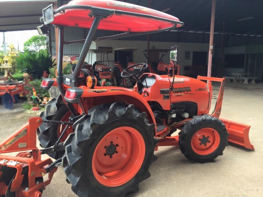ขายรถไถ Kubota L3608(4WD) พร้อมใบมีดและผานพรวนช้าง รถพร้อมใช้งาน