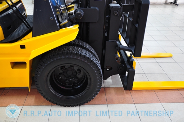 ขายรถโฟล์คลิฟท์มือสอง TCM รุ่น FD25Z1  ราคา 245,000 บาท นำเข้าจากประเทศญี่ปุ่น 100\% ไม่เคยใช้งานในประเทศไทย