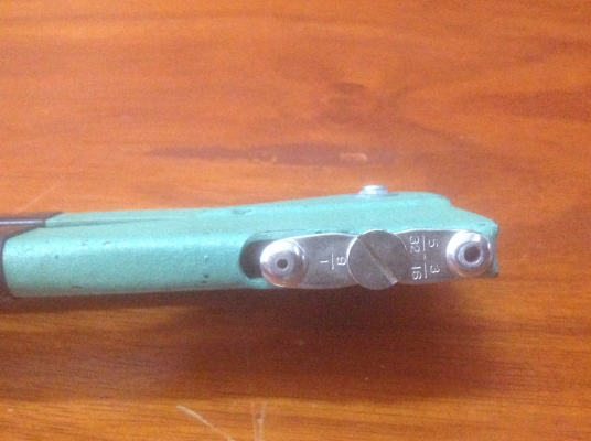 ขายปืนยิงรีเวท