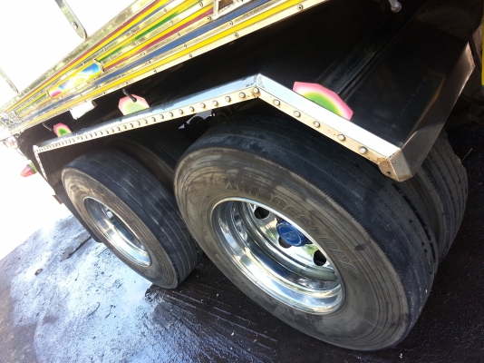 ขายลูกพ่วง3เพลาแท้ "อู่ธนิกลการ"สภาพเหมือนใหม่ ใช้งานน้อย