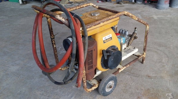 ปั๊มฉีดน้ำแรงดันเก่าญี่ปุ่น ARIMITSU รุ่น KF24G-X   ขนาด 2.4 แรง สภาพดี เครื่องพร้อมใช้งาน