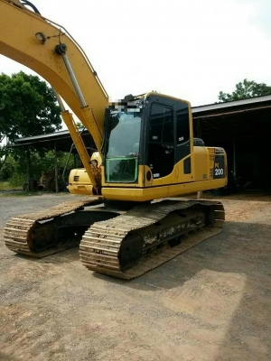 ขายรถขุดkomatsu pc200-8 ปี55 สภาพสวย ทำงาน8พัน ชม. ช่วงล่างเต็มเอวแน่นเครื่องเดิม สภาพลงงานเลย