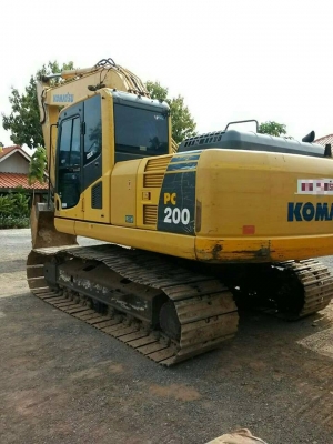ขายรถขุดkomatsu pc200-8 ปี55 สภาพสวย ทำงาน8พัน ชม. ช่วงล่างเต็มเอวแน่นเครื่องเดิม สภาพลงงานเลย