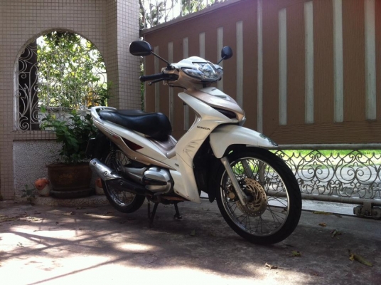ขออนุญาติขาย HONDA WAVE 110-i AT สตาร์ทมือ สีขาวมุก ฟรีค่าโอน