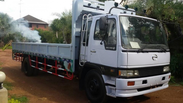 ขาย6ล้อ HINO FF3H195 ปี38 ยาว7.20เมตร แชชซีสวย เครื่องดี สภาพสวยเดิม เอกสารเล่มทะเบียนพร้อมโอน
