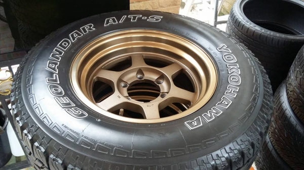 ขายล้อหล่อ te37x ขนาด 16x8 พร้อมยาง yoko 265/70/16 สวยๆครับ