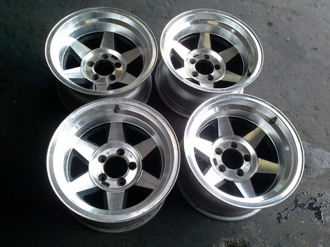 Max 5/114 ขอบ15*8.5 ET-35 สภาพสวยๆ 1ชุด