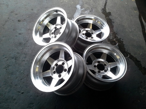 Max 5/114 ขอบ15*8.5 ET-35 สภาพสวยๆ 1ชุด