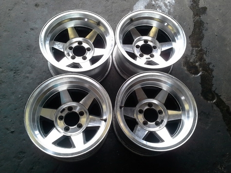 Max 5/114 ขอบ15*8.5 ET-35 สภาพสวยๆ 1ชุด