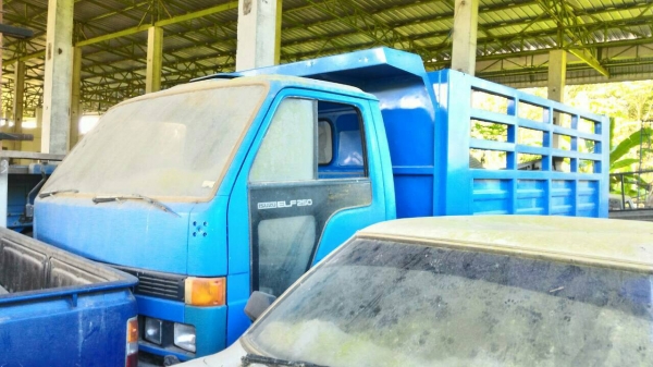 ขายด่วน รถบรรทุก มีหลายคัน ตามสภาพ