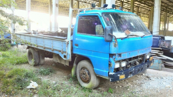 ขายด่วน รถบรรทุก มีหลายคัน ตามสภาพ