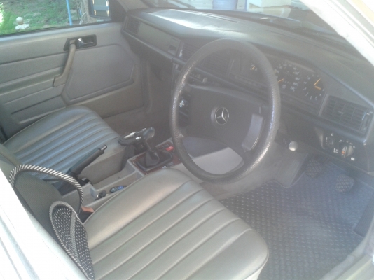 ขาย benz 190e ปี93 (ปรับราคาเหลือ85000)