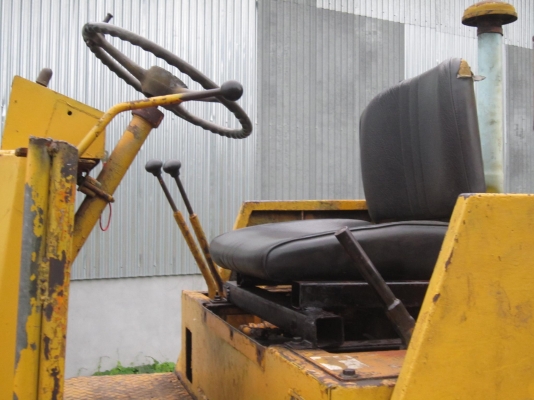 รถตัก สภาพดี เข้ามาดูก่อนครับไม่โกงแน่นอน รถตัก สภาพดี เข้ามาดูก่อนครับไม่โกงแน่นอน