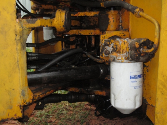 รถตัก สภาพดี เข้ามาดูก่อนครับไม่โกงแน่นอน รถตัก สภาพดี เข้ามาดูก่อนครับไม่โกงแน่นอน