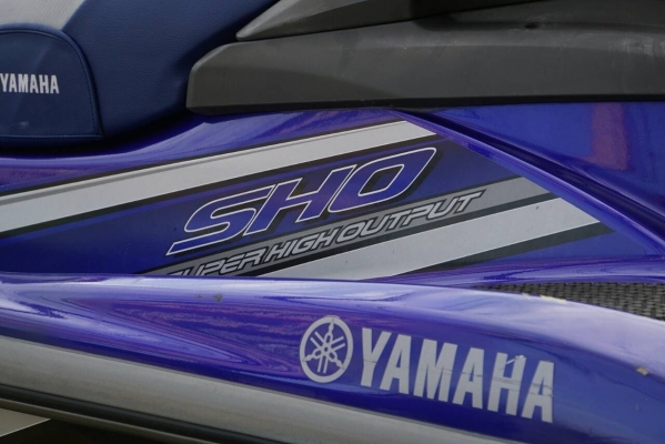 yamaha FZR สภาพพร้อมใช้  เครื่อง160hp.  แสนหกหมื่นห้า