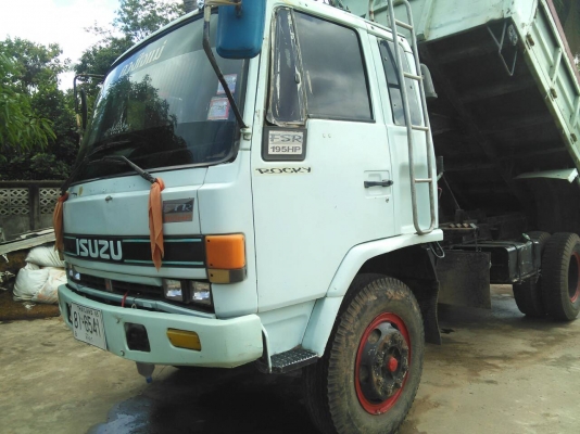 หกล้อ อีซูซุ FSR 32F195นางฟ้า ดั้ม5คิว สภาพดีสวยบางเดิมทั้งคัน พร้อมใช้งาน ทะเบียนพร้อมโอน หกล้อ อีซูซุ FSR 32F195นางฟ้า ดั้ม5คิว สภาพดีสวยบางเดิมทั้งคัน พร้อมใช้งาน ทะเบียนพร้อมโอน