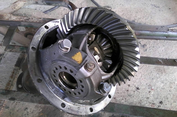 ขายเฟืองท้าย มิตซูแอล200 สวยๆไม่หอนชัวร์ 3,500