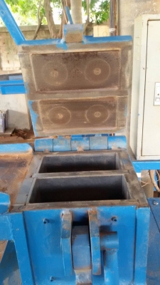 เครื่องอัดอิฐบล็อกประสาน