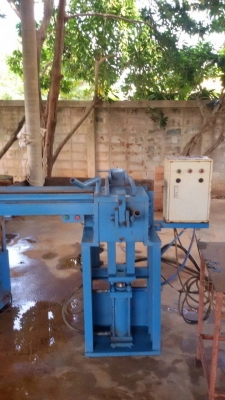เครื่องอัดอิฐบล็อกประสาน