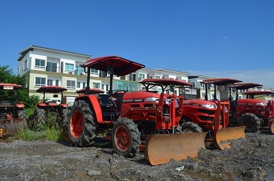 สยามอินเตอร์ เปิดประมูลรถแทรกเตอร์ยี่ห้อ YANMAR รุ่น EF494T 17 ตุลานี้ สยามอินเตอร์ เปิดประมูลรถแทรกเตอร์ยี่ห้อ YANMAR รุ่น EF494T 17 ตุลานี้