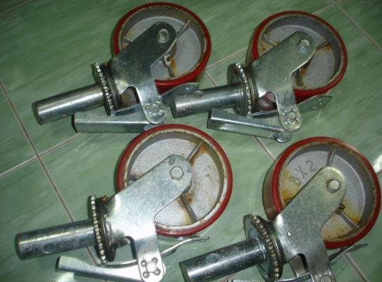 ขายล้อนั่งร้าน ยูริเทรน 6นิ้ว หน้ากว้าง2นิ้ว มีเบรคทั้ง4ล้อ