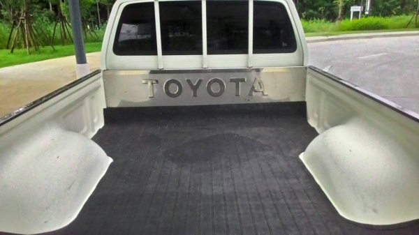 ขายYn 106 ปี1996 สีขาว ขายYn 106 ปี1996 สีขาว