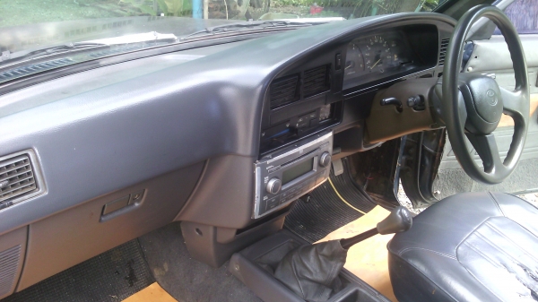 โตโยต้าไมตี่เอ็กซ์ปี92 ไว้เข้าไร่  สภาพดี  ราคาถูก